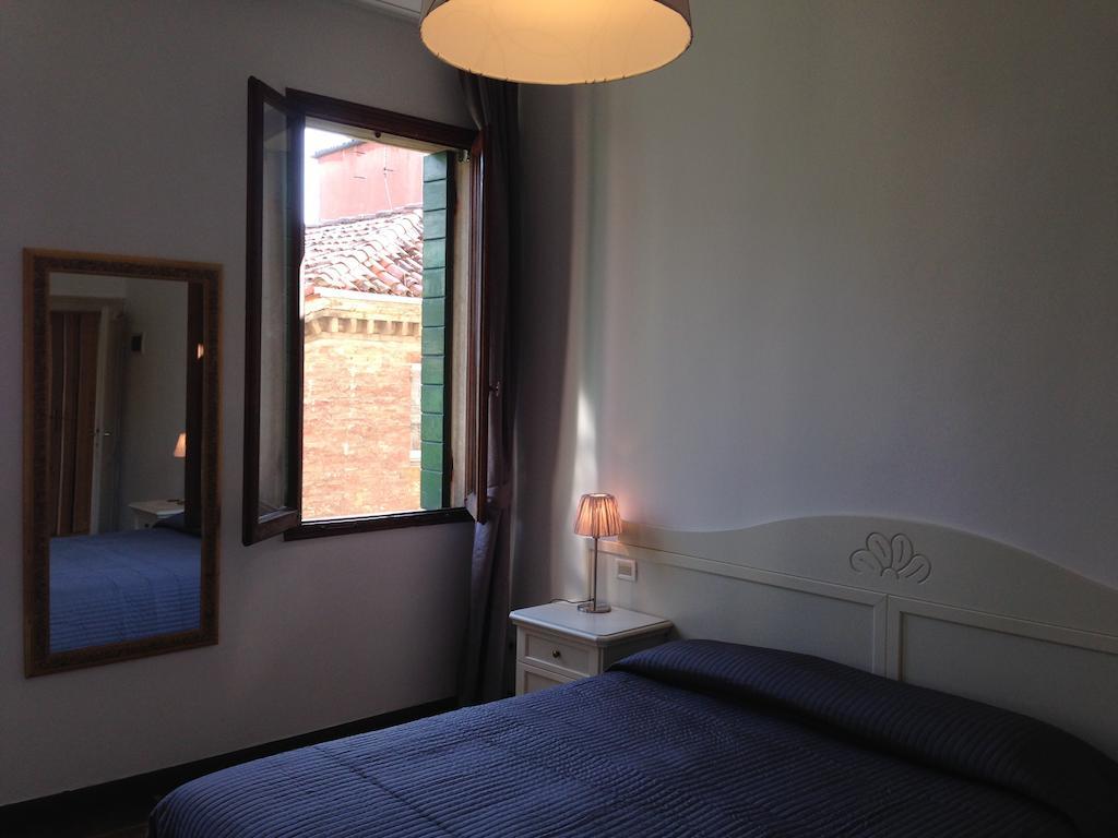 Corte Loredana Veneza Quarto foto